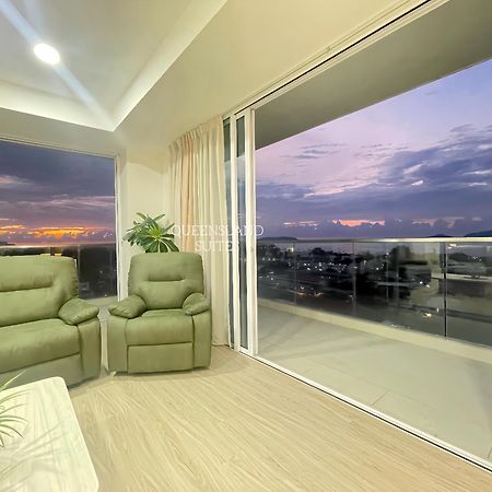 Queensland Suites At Aru Suites, Кота-Кинабалу Экстерьер фото