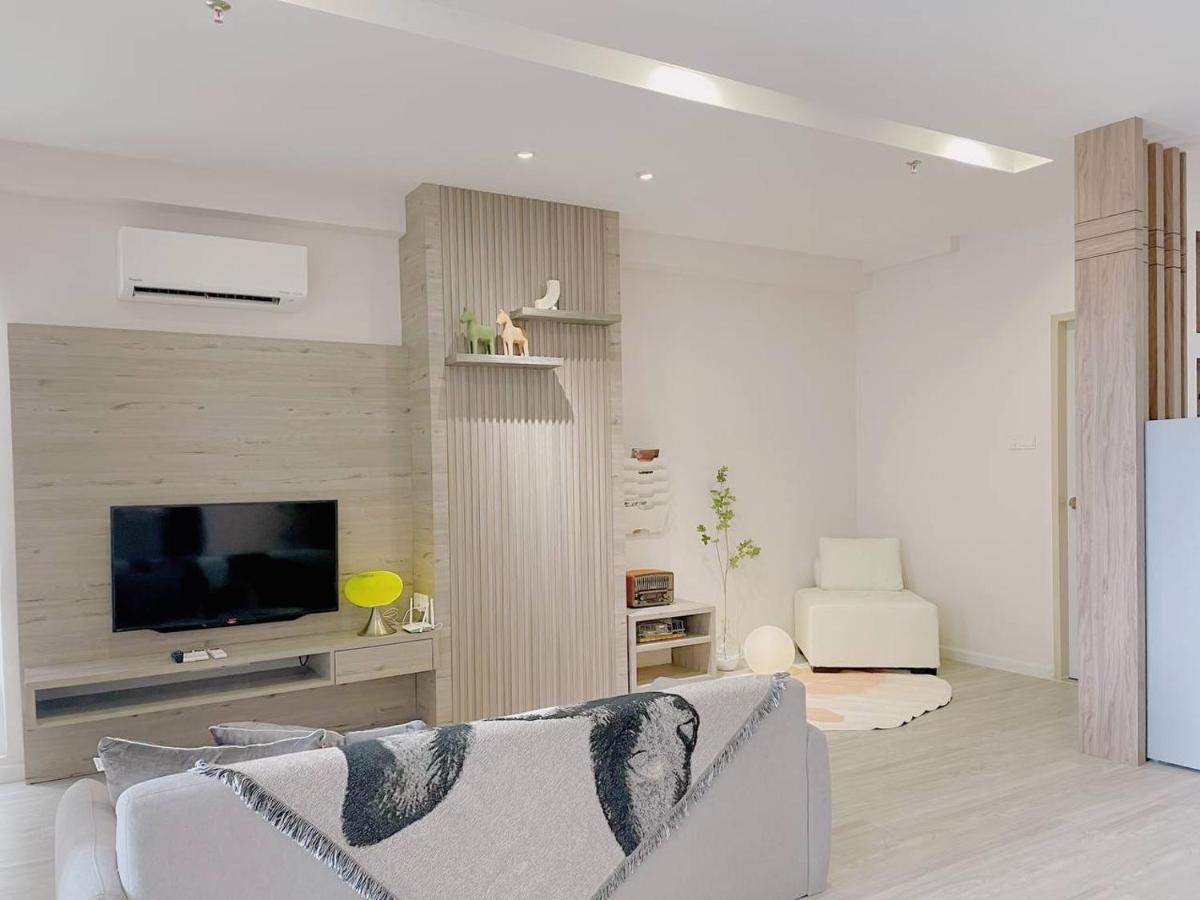 Queensland Suites At Aru Suites, Кота-Кинабалу Экстерьер фото